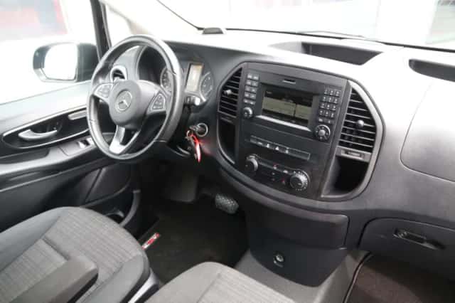 Mercedes-Benz Vito (2020) thumbnail 6