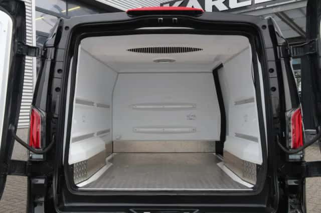 Mercedes-Benz Vito (2020) thumbnail 4