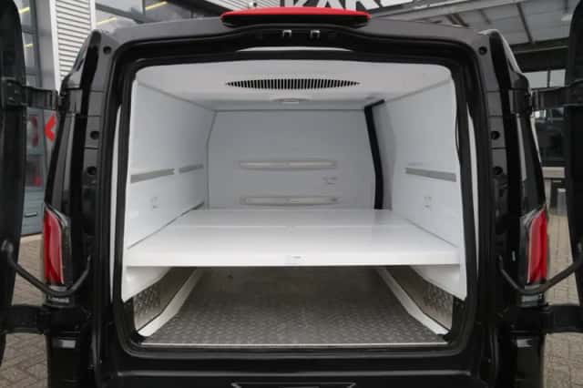 Mercedes-Benz Vito (2020) thumbnail 5