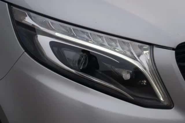 Mercedes-Benz V-Klasse (2018) thumbnail 32