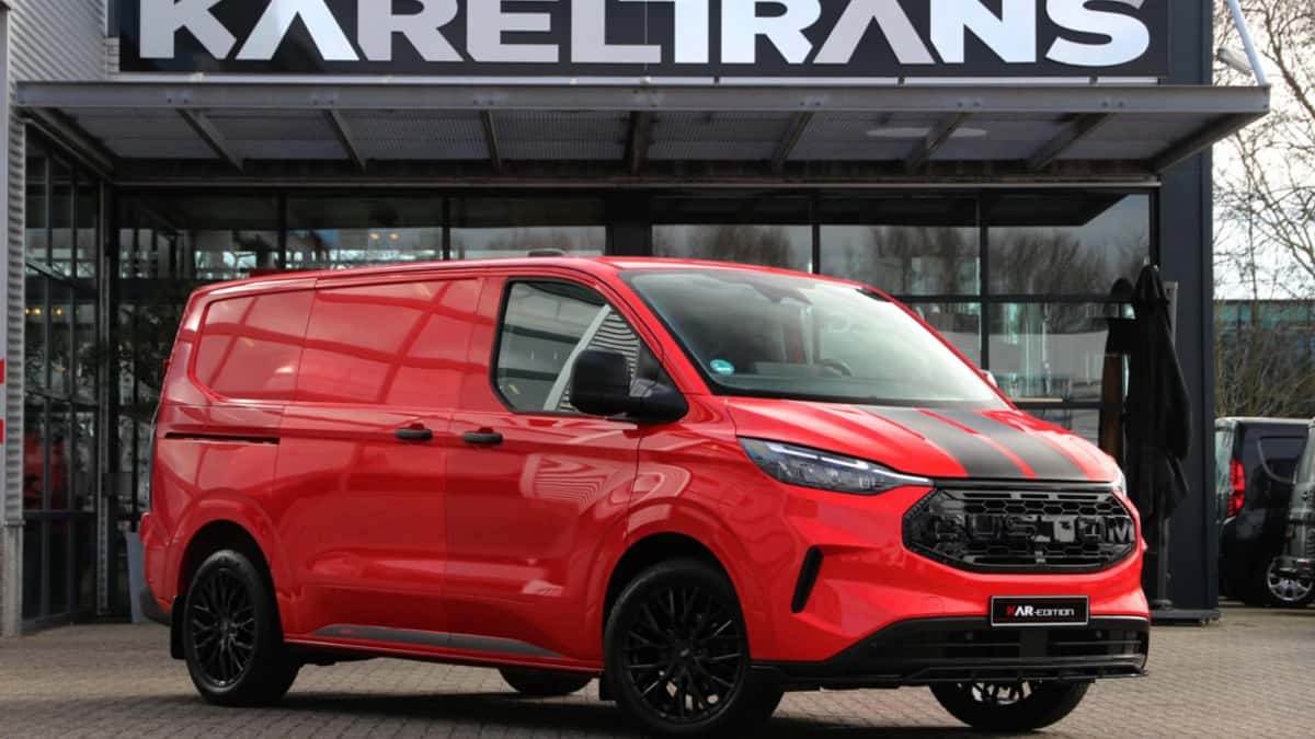 Ford Transit Custom (2024) — foto 1
