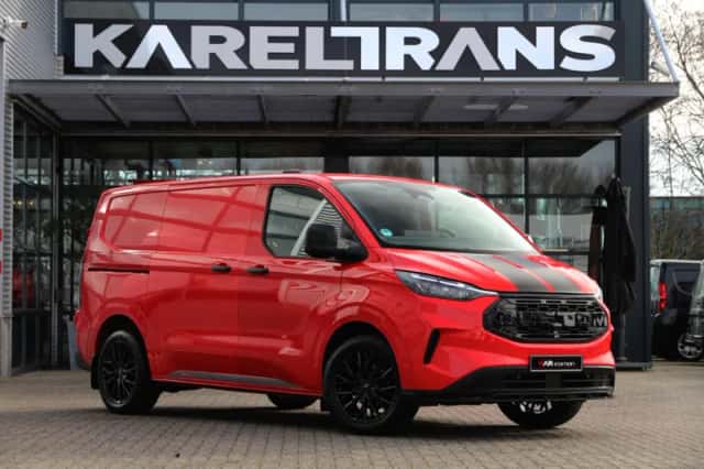 Ford Transit Custom (2024) thumbnail 1