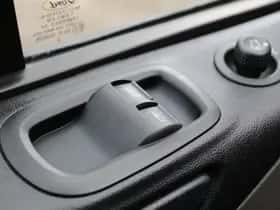 Ford Transit Custom (2023) thumbnail 22