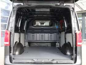 Mercedes-Benz Vito (2021) thumbnail 4