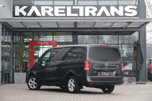 Mercedes-Benz Vito (2022) thumbnail 2