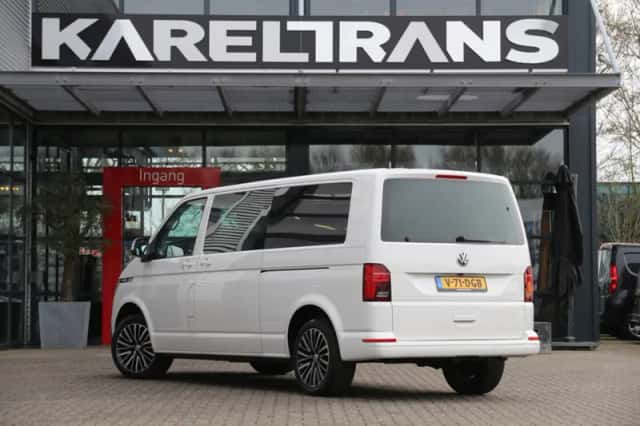 Volkswagen Transporter (2024) thumbnail 2