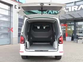 Volkswagen Transporter (2024) thumbnail 3