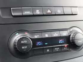 Mercedes-Benz Vito (2023) thumbnail 11