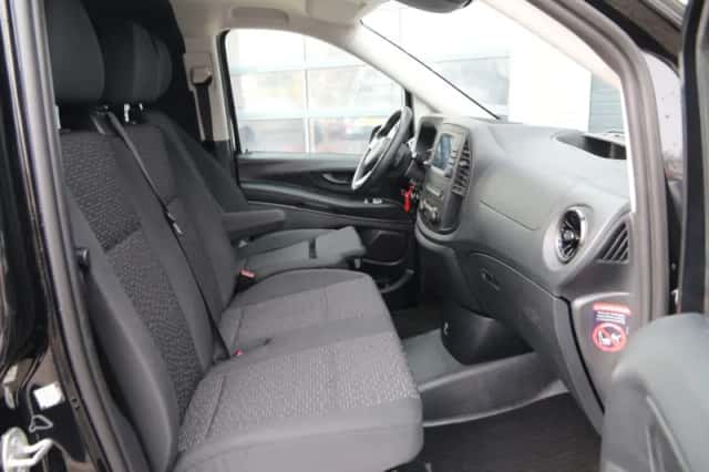 Mercedes-Benz Vito (2023) thumbnail 9