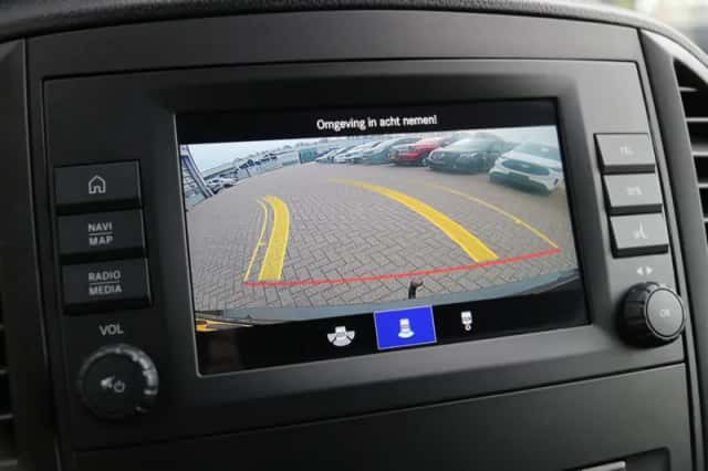 Mercedes-Benz Vito (2023) thumbnail 10
