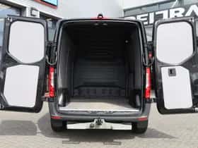 Mercedes-Benz Sprinter (2021) thumbnail 3