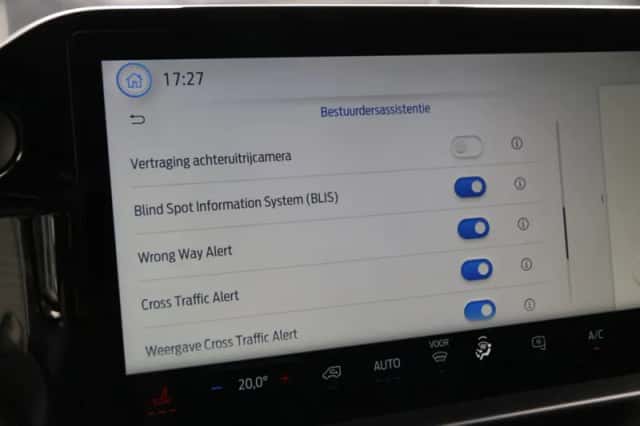 Ford Transit Custom (2023) thumbnail 17