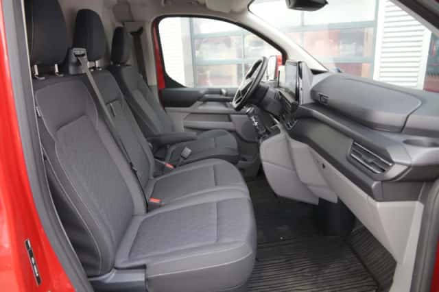 Ford Transit Custom (2023) thumbnail 9