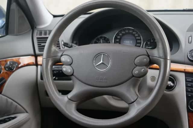 Mercedes-Benz E-Klasse (2006) thumbnail 5
