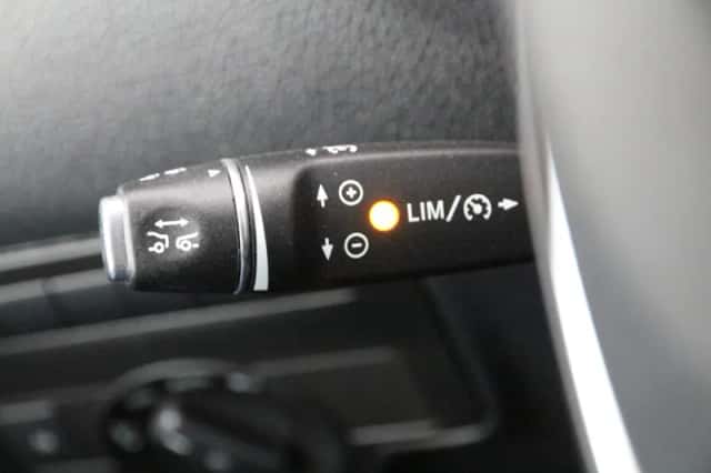 Mercedes-Benz Vito (2023) thumbnail 7
