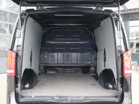 Mercedes-Benz Vito (2021) thumbnail 4