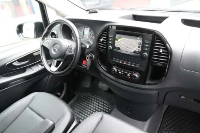 Mercedes-Benz Vito (2021) thumbnail 5