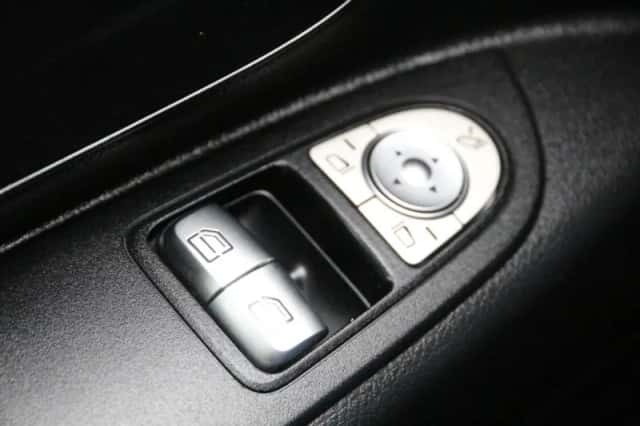 Mercedes-Benz Vito (2021) thumbnail 20