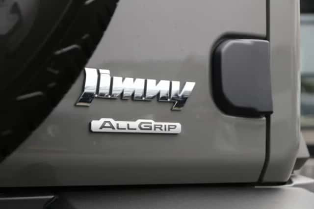 Suzuki Jimny (2023) thumbnail 18
