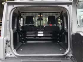 Suzuki Jimny (2023) thumbnail 4