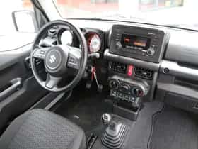 Suzuki Jimny (2023) thumbnail 5