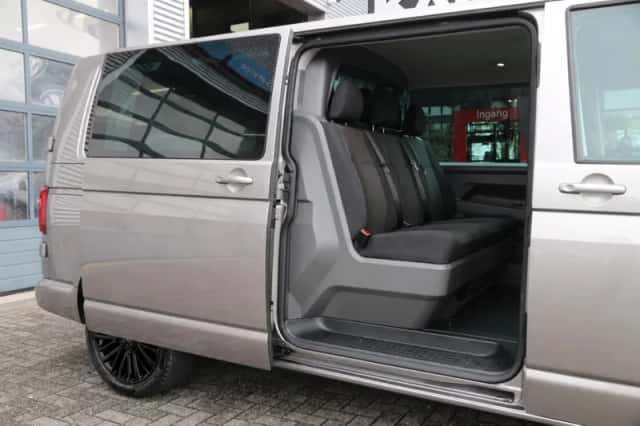 Volkswagen Transporter (2023) thumbnail 13