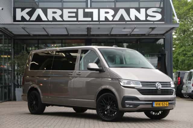 Volkswagen Transporter (2023) thumbnail 1
