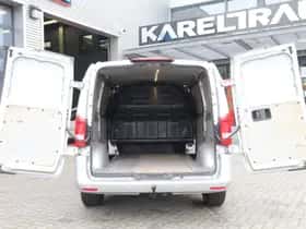 Mercedes-Benz Vito (2022) thumbnail 3