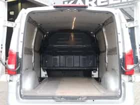 Mercedes-Benz Vito (2022) thumbnail 4