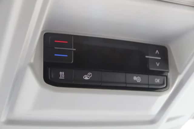 Volkswagen Crafter (2022) thumbnail 19