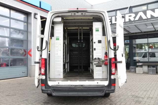 Volkswagen Crafter (2022) thumbnail 3