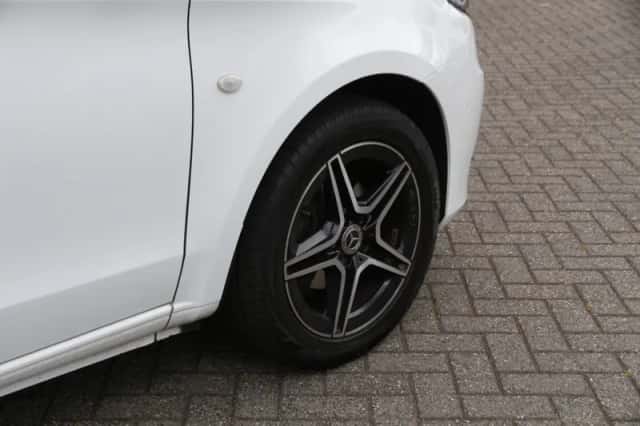 Mercedes-Benz Vito (2015) thumbnail 6