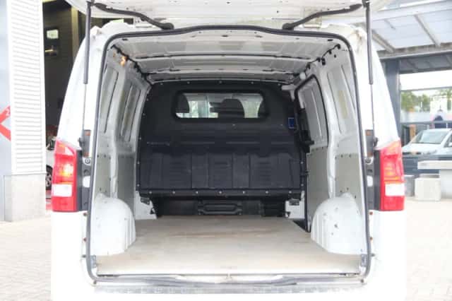 Mercedes-Benz Vito (2015) thumbnail 4