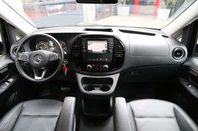 Mercedes-Benz Vito (2021) thumbnail 5