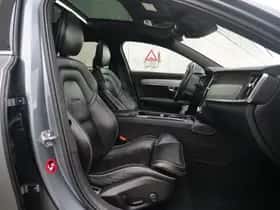 Volvo V90 (2018) thumbnail 18