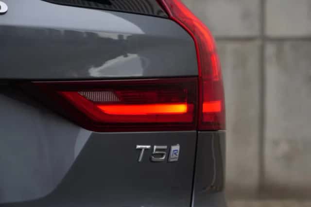 Volvo V90 (2018) thumbnail 30