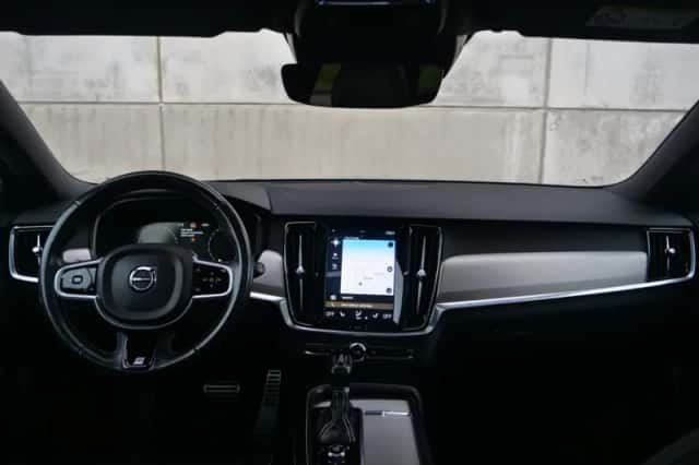Volvo V90 (2018) thumbnail 4