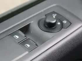 Ford Transit Custom (2024) thumbnail 18