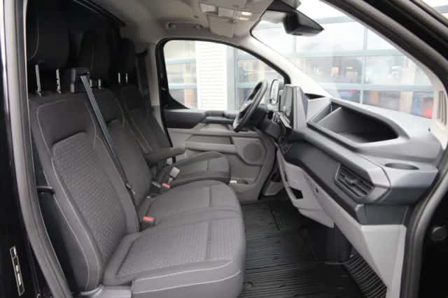 Ford Transit Custom (2024) thumbnail 9