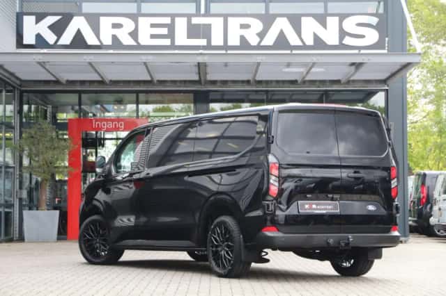 Ford Transit Custom (2024) thumbnail 2