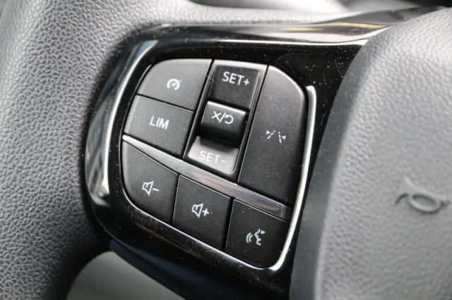 Ford Transit Custom (2024) thumbnail 12