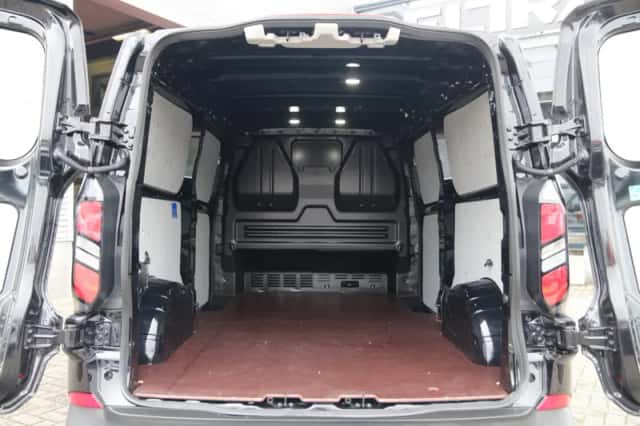 Ford Transit Custom (2024) thumbnail 4