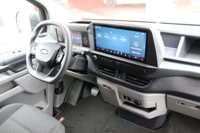 Ford Transit Custom (2024) thumbnail 5