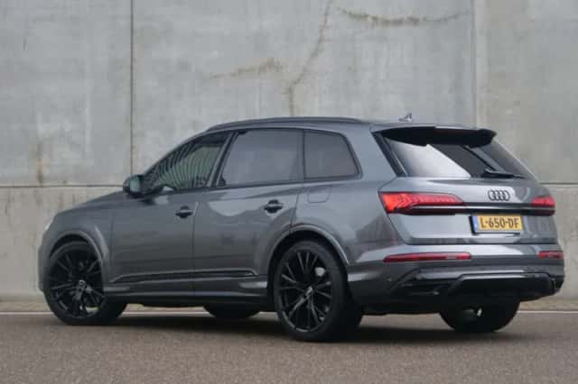 Audi Q7 (2020) thumbnail 2
