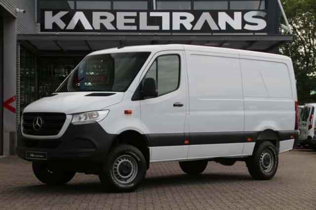 Mercedes-Benz Sprinter (2019) thumbnail 23