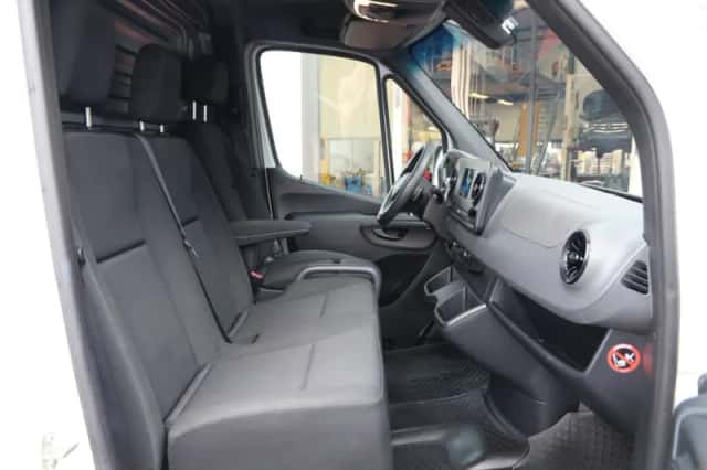 Mercedes-Benz Sprinter (2019) thumbnail 9