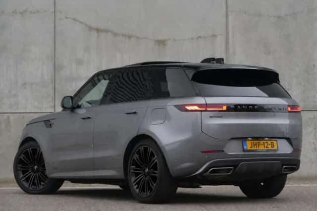 Land Rover Range Rover Sport (2024) thumbnail 2