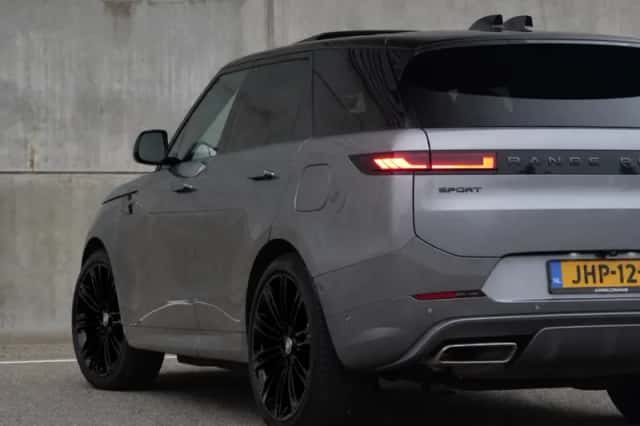 Land Rover Range Rover Sport (2024) thumbnail 13