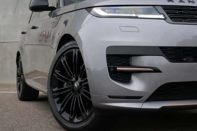Land Rover Range Rover Sport (2024) thumbnail 17