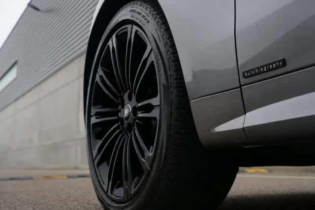 Land Rover Range Rover Sport (2024) thumbnail 18